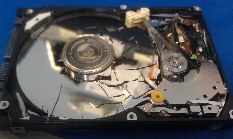 Мільйони HDD на рік знищуються заради збереження конфіденційності: наскільки це надійно та чи є альтернативи