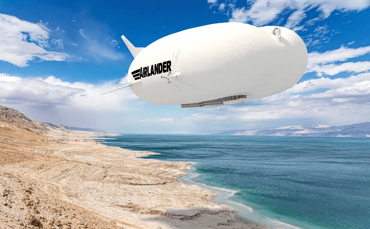 Гібридний дирижабль Airlander 10 на прізвисько «Flying Bum» готується перевозити туристів